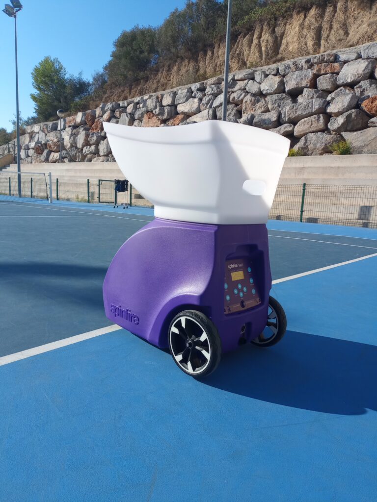 Alquiler Máquina Lanzabolas Club de Tenis Sohail Fuengirola